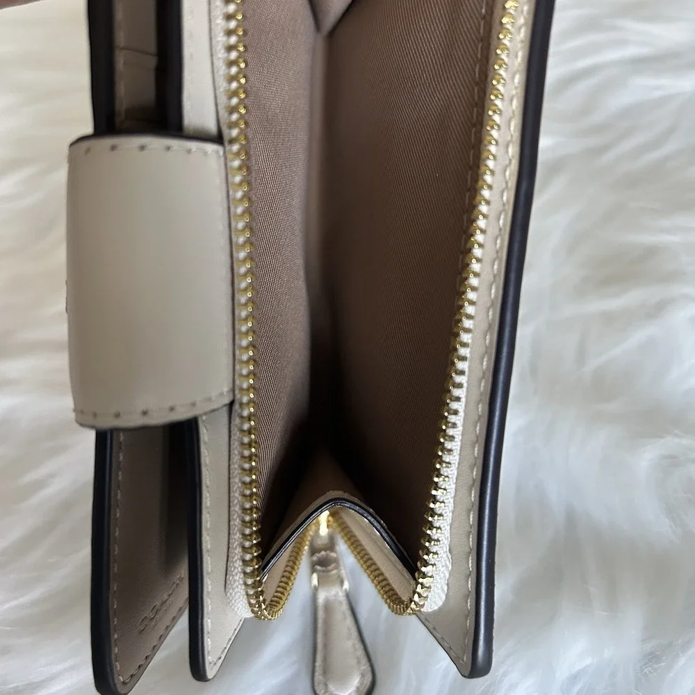 Coach Medium Corner Zip Wallet Chalk White Gold Glitter Star Bifold Leather - Picture 5 of 6
